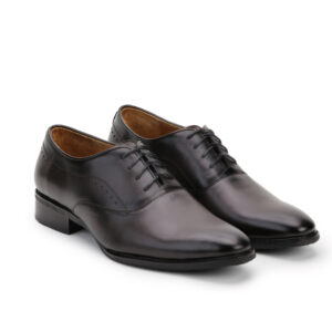CLASSIC OXFORD SHOE – TIMELESS MASCULINE STYLE